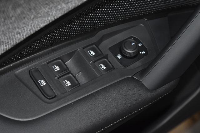 new 2025 Volkswagen Tiguan car, priced at $33,100