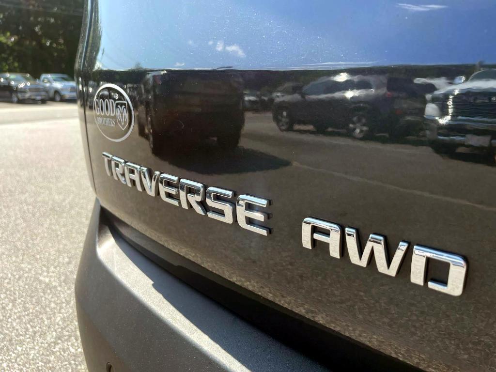 used 2020 Chevrolet Traverse car, priced at $25,988