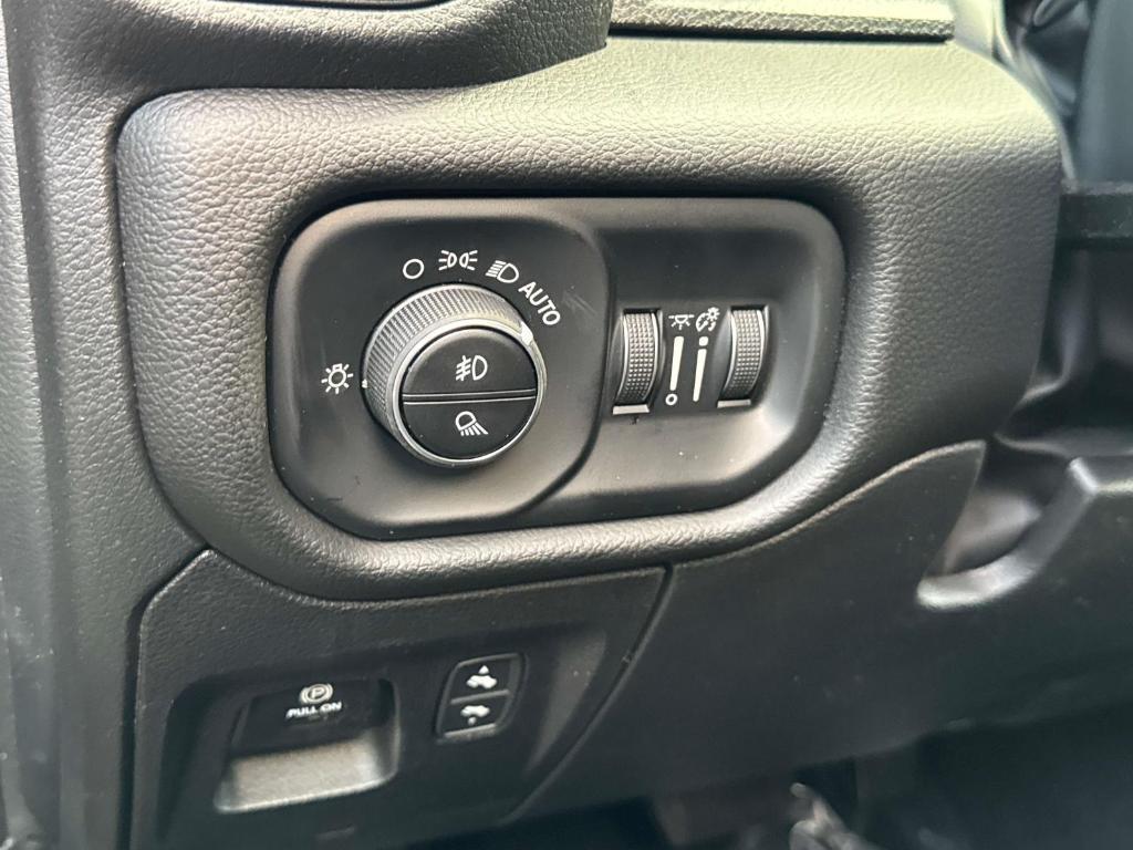 new 2025 Ram 1500 car, priced at $62,017