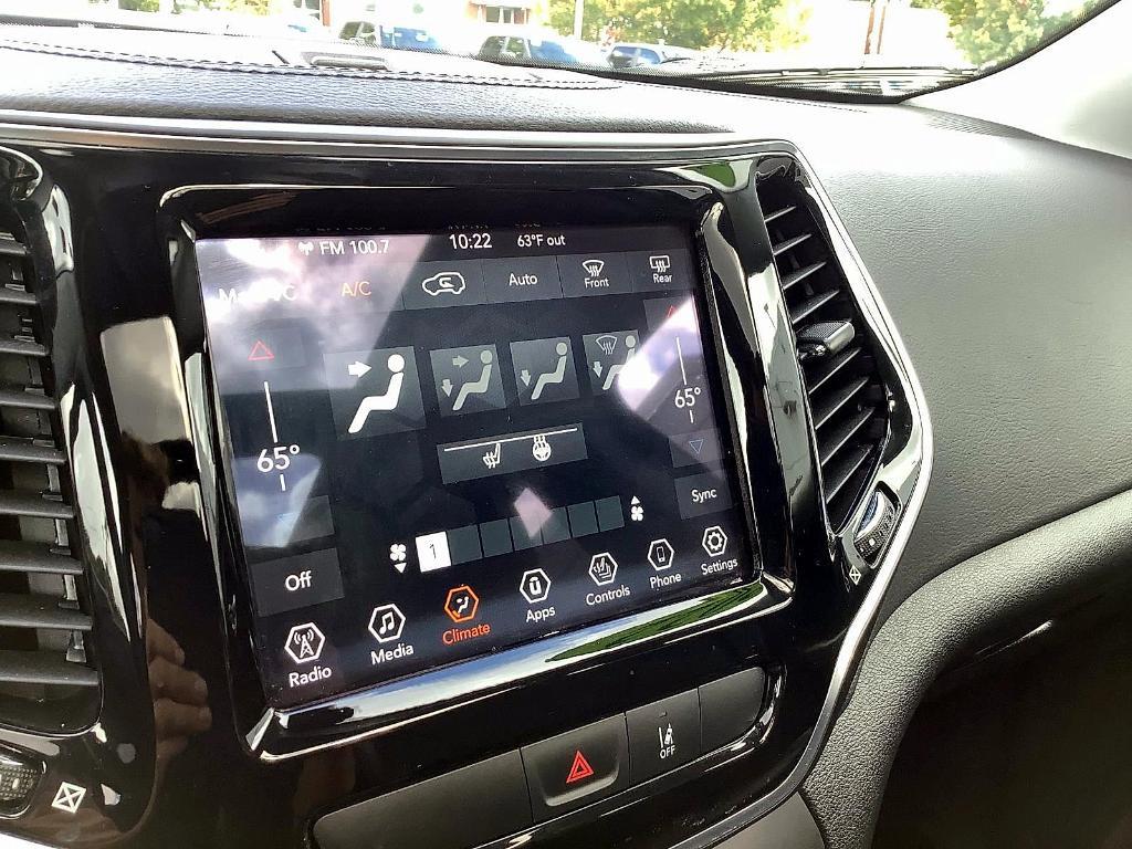 used 2022 Jeep Cherokee car, priced at $26,886