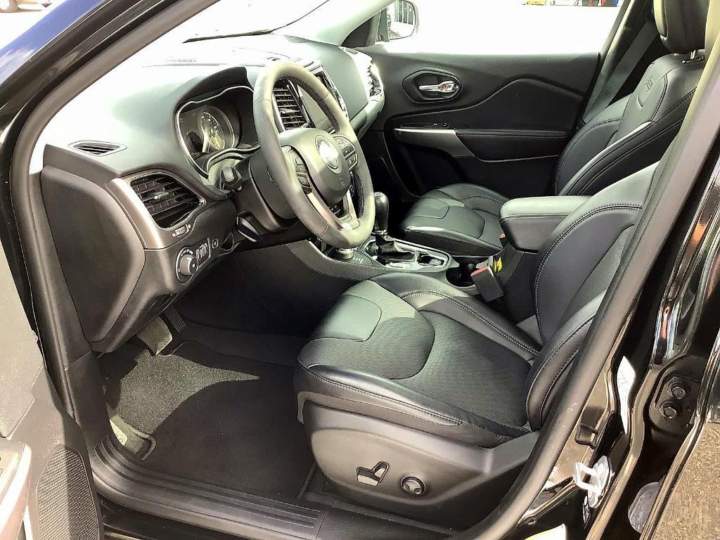 used 2022 Jeep Cherokee car, priced at $26,886