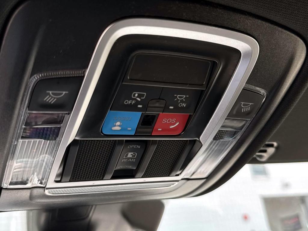 new 2025 Ram 1500 car, priced at $60,574