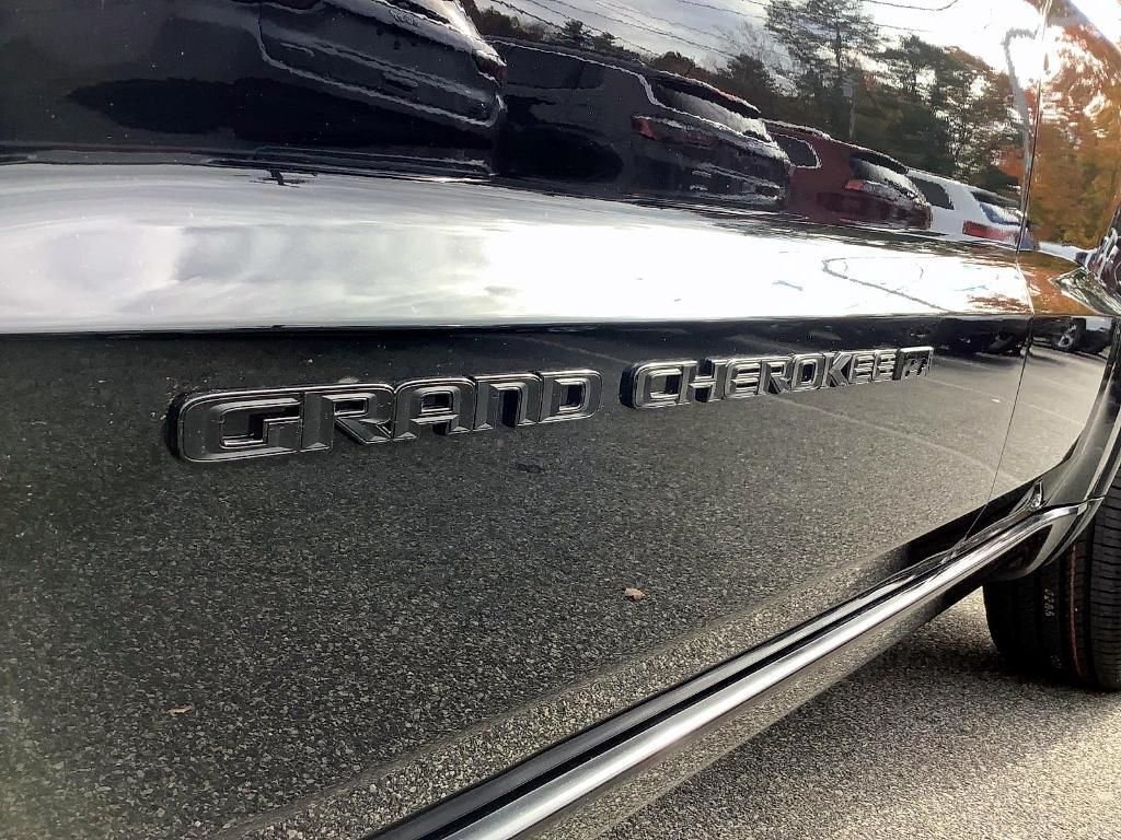 used 2022 Jeep Grand Cherokee WK car, priced at $29,988