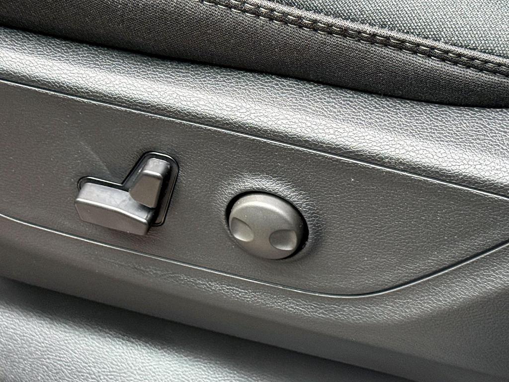 new 2025 Ram 1500 car, priced at $54,134