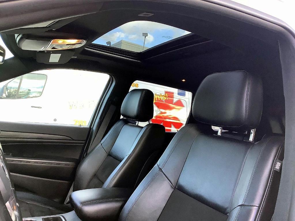 used 2020 Jeep Grand Cherokee car, priced at $27,988