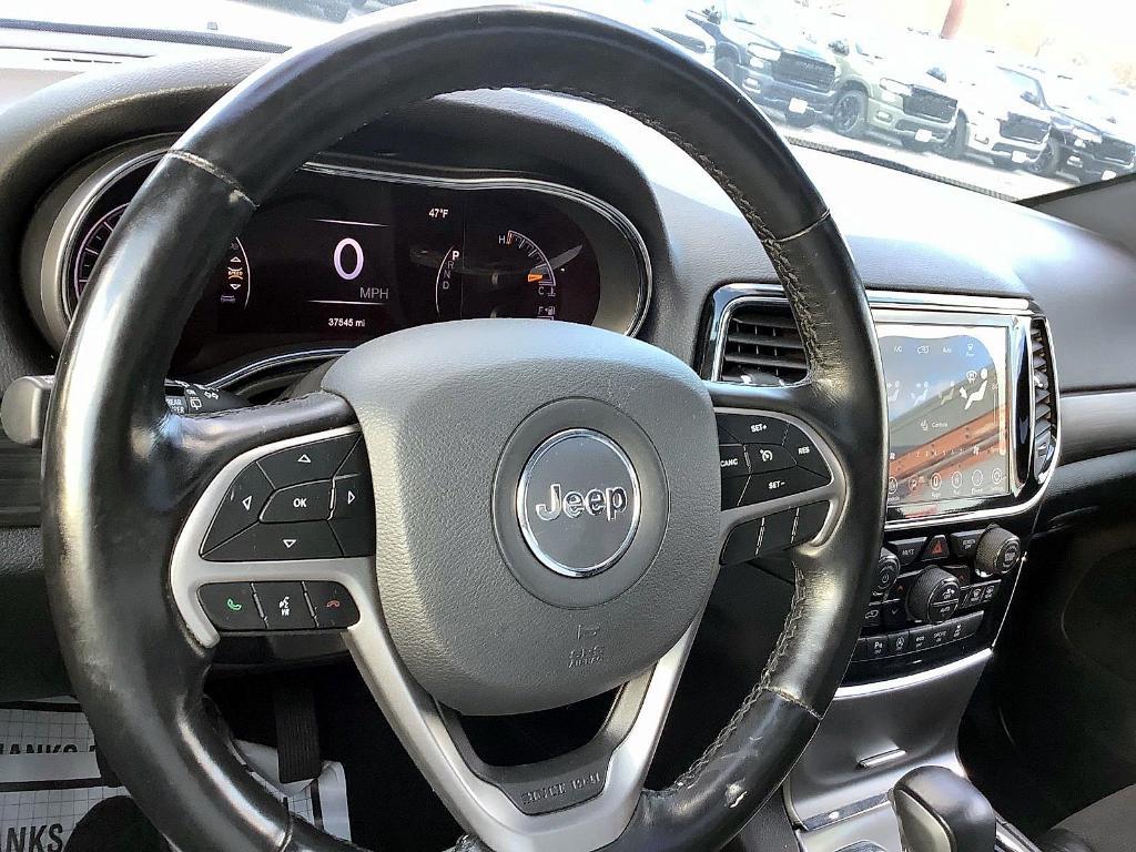 used 2020 Jeep Grand Cherokee car, priced at $27,988