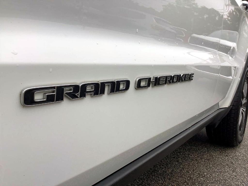 used 2020 Jeep Grand Cherokee car, priced at $26,788