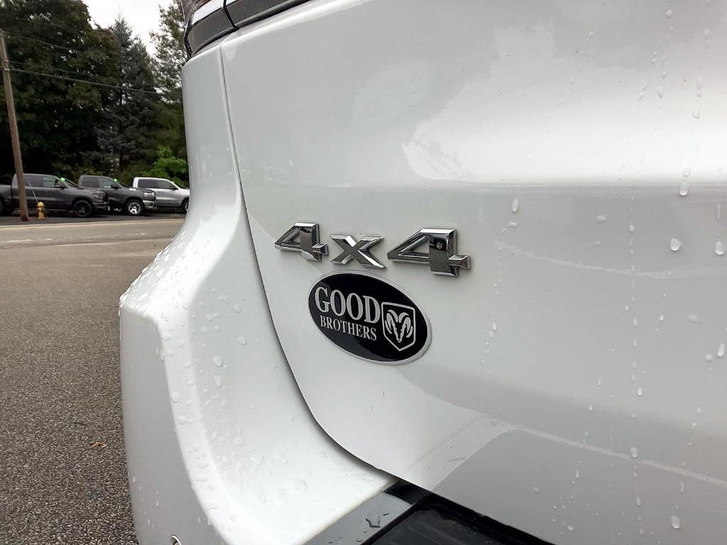 used 2020 Jeep Grand Cherokee car, priced at $26,788