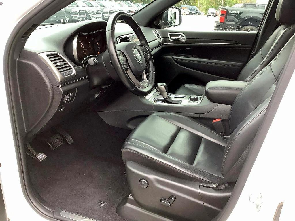 used 2020 Jeep Grand Cherokee car, priced at $26,788