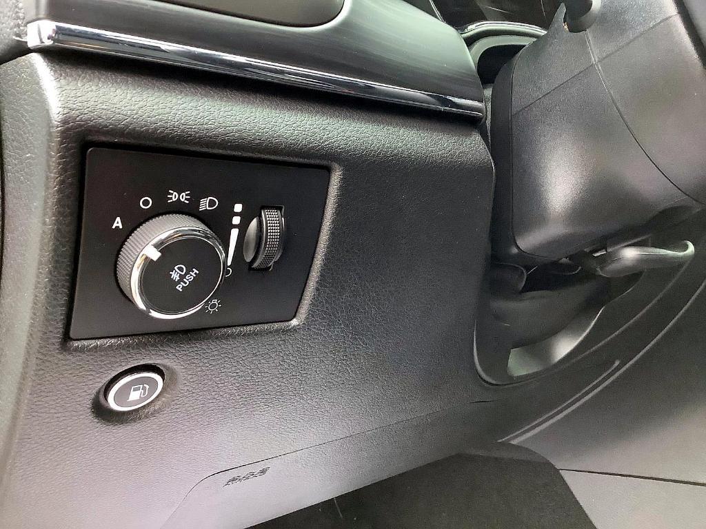 used 2020 Jeep Grand Cherokee car, priced at $26,788