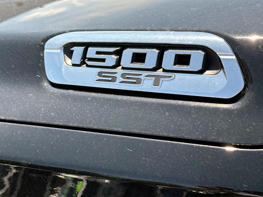 new 2025 Ram 1500 car