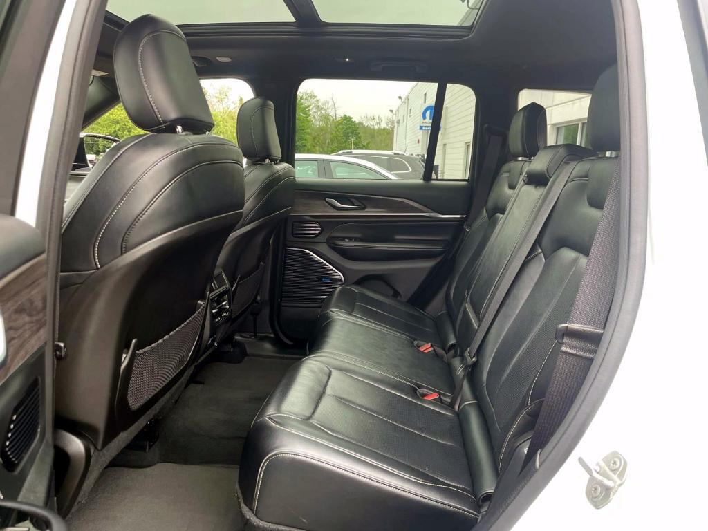 used 2022 Jeep Grand Cherokee car, priced at $40,988