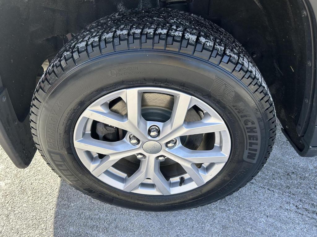 used 2021 Jeep Grand Cherokee L car, priced at $32,988