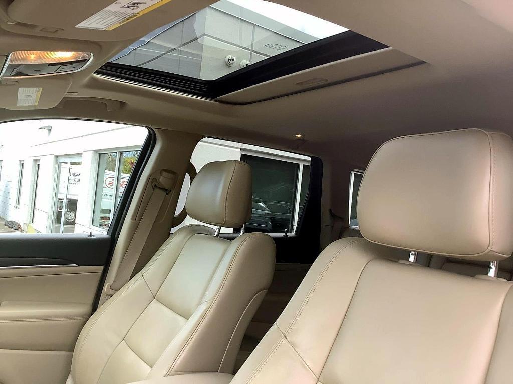 used 2021 Jeep Grand Cherokee car, priced at $29,988