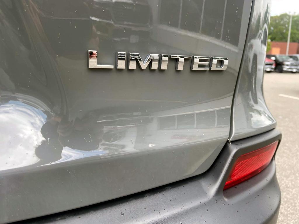 used 2021 Jeep Cherokee car, priced at $27,988