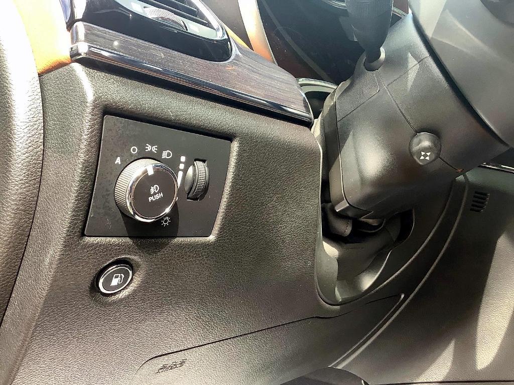 used 2021 Jeep Grand Cherokee car, priced at $32,988