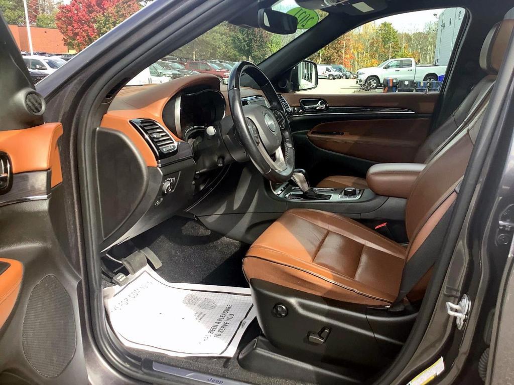 used 2021 Jeep Grand Cherokee car, priced at $32,988