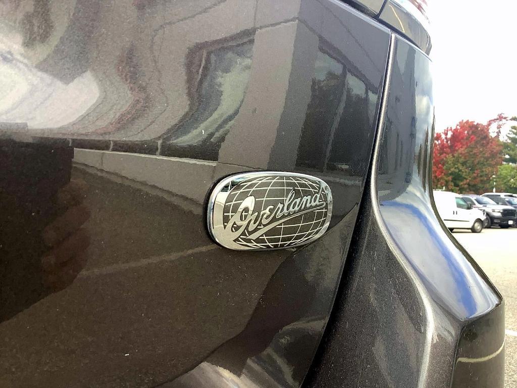 used 2021 Jeep Grand Cherokee car, priced at $32,988