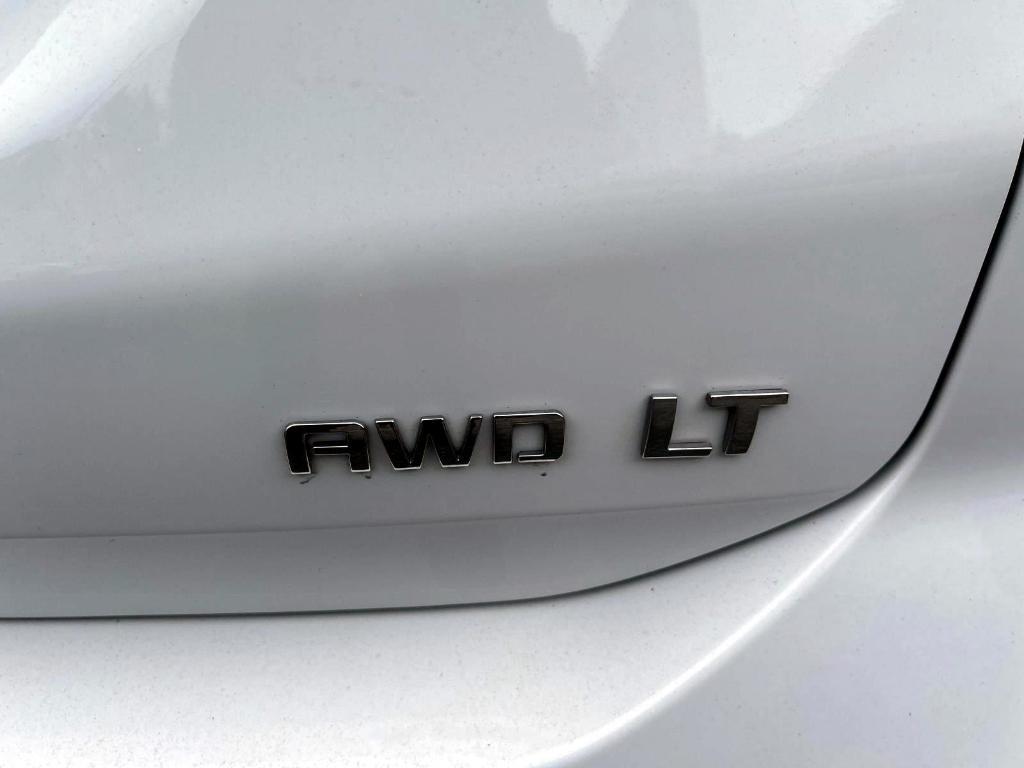 used 2023 Chevrolet Equinox car, priced at $23,988