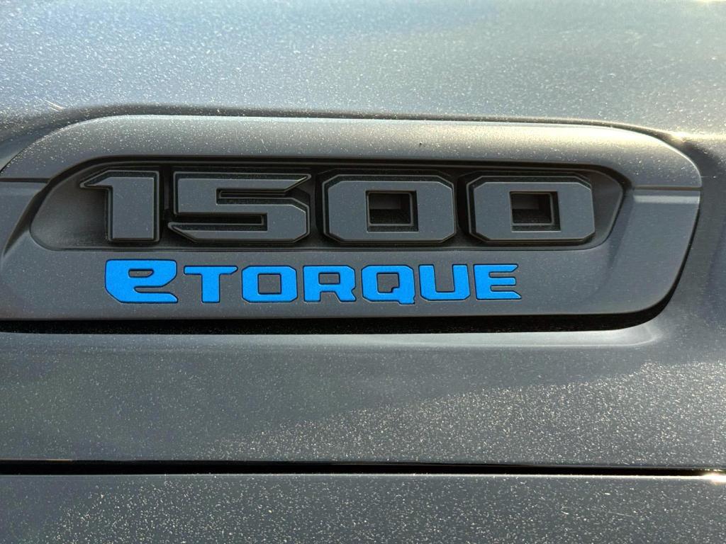 new 2025 Ram 1500 car, priced at $48,279