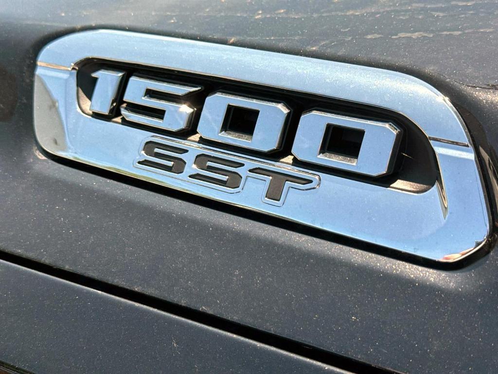 new 2025 Ram 1500 car