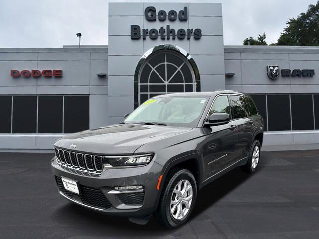 used 2022 Jeep Grand Cherokee car, priced at $35,988