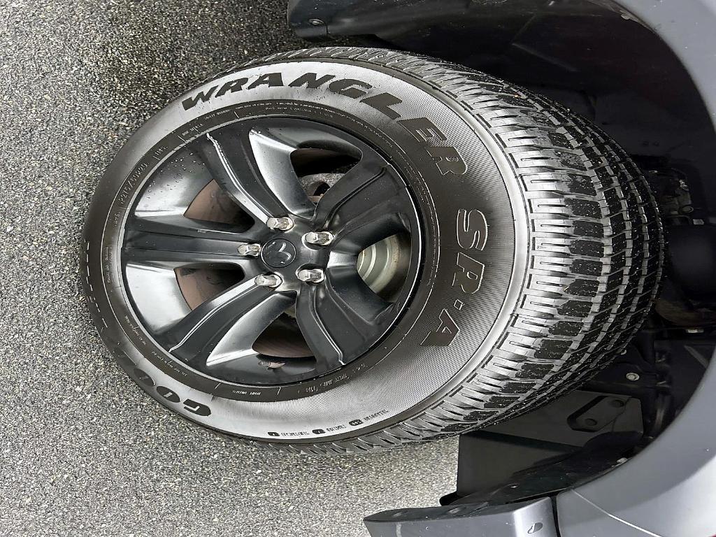 used 2021 Ram 1500 Classic car, priced at $29,988