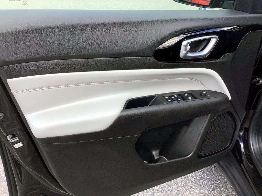 used 2025 Jeep Compass car, priced at $29,788