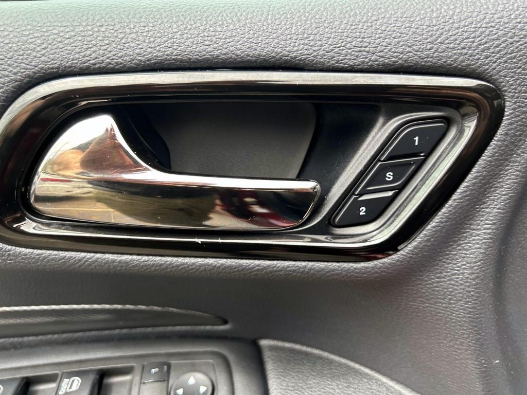 used 2022 Dodge Durango car, priced at $35,988