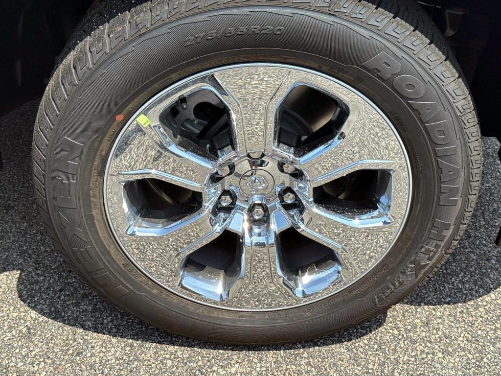 new 2025 Ram 1500 car, priced at $58,872
