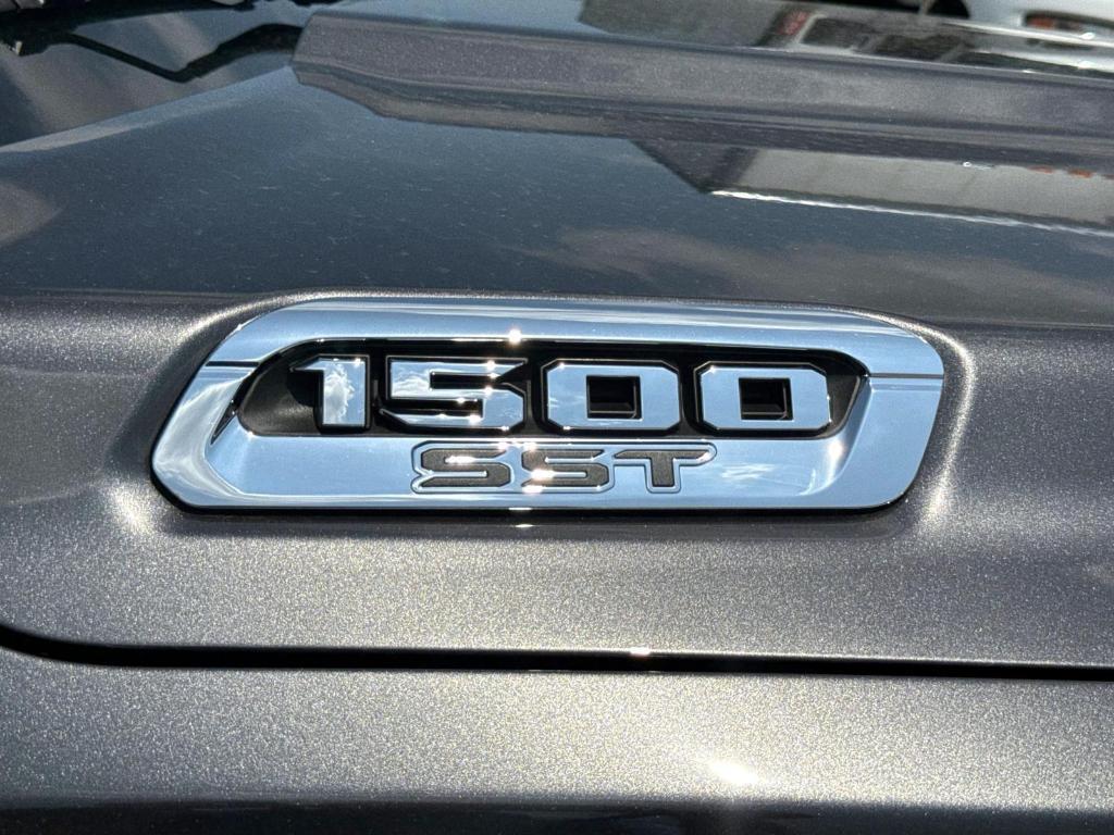 new 2025 Ram 1500 car, priced at $58,872