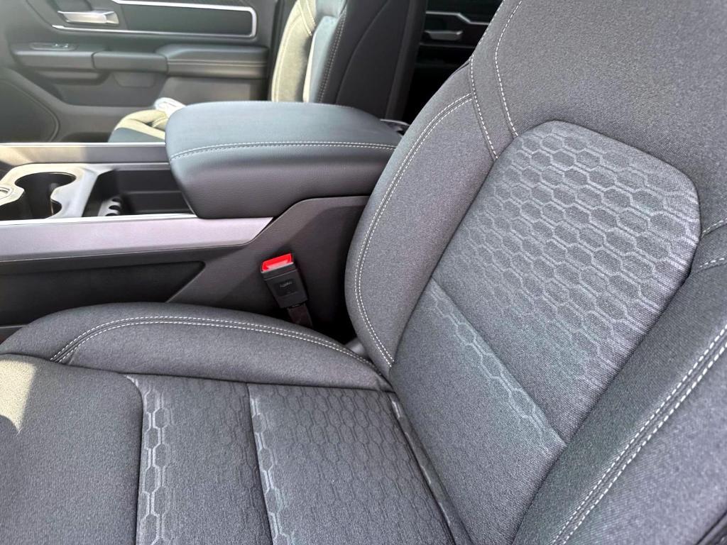 new 2025 Ram 1500 car, priced at $58,872