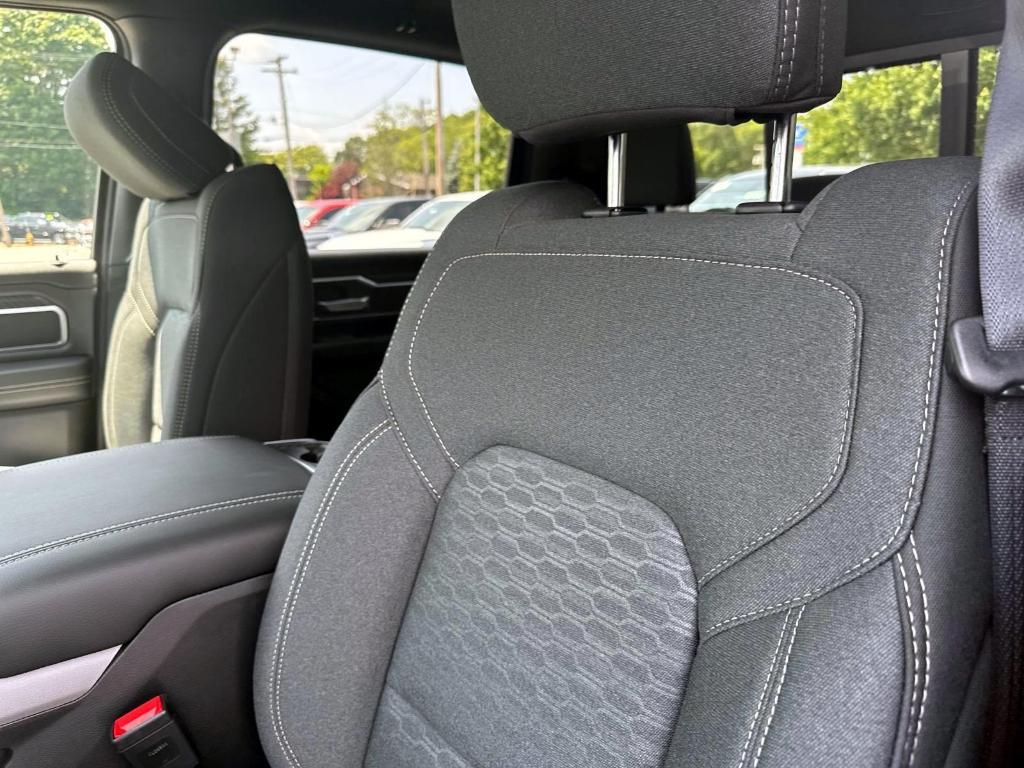 new 2025 Ram 1500 car, priced at $58,872