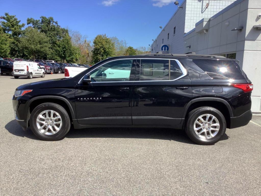 used 2021 Chevrolet Traverse car, priced at $25,988