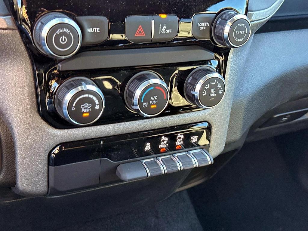 new 2025 Ram 1500 car, priced at $49,221