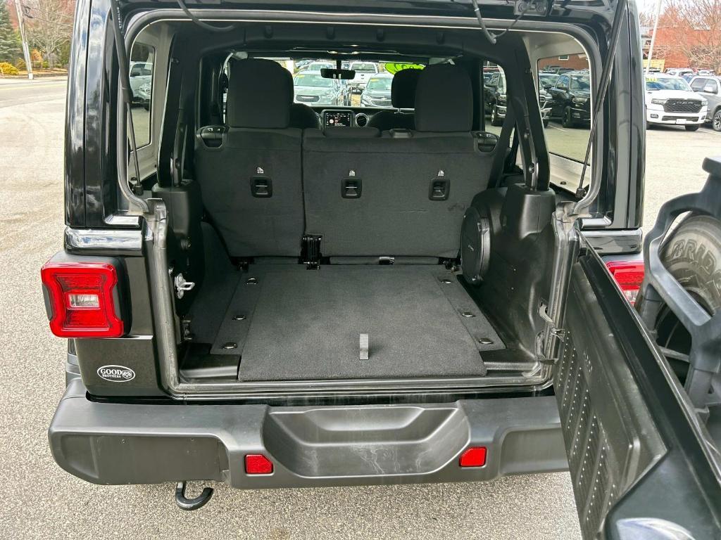 used 2022 Jeep Wrangler Unlimited car, priced at $38,988