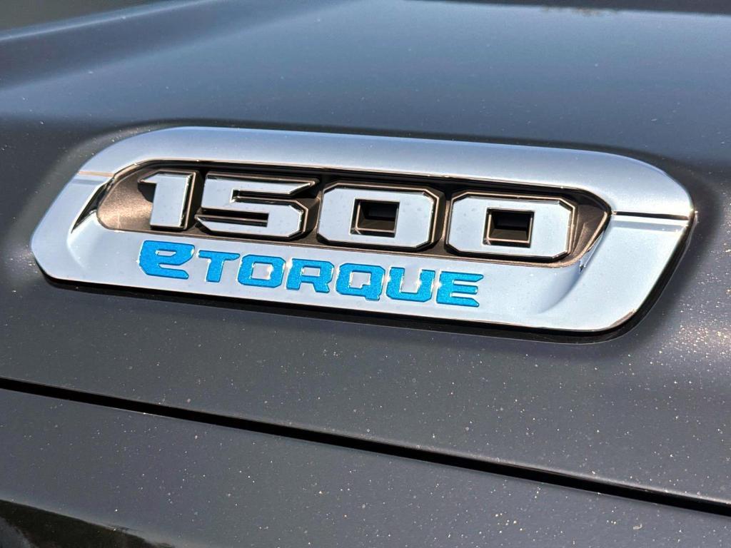 new 2025 Ram 1500 car, priced at $55,033