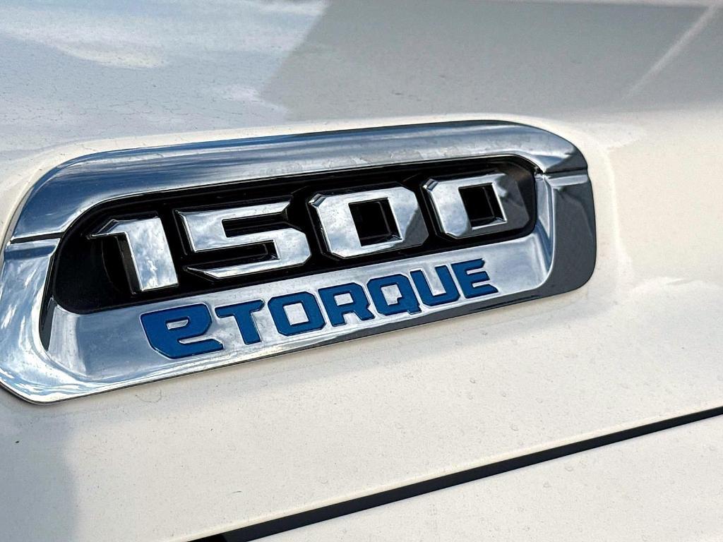 new 2025 Ram 1500 car, priced at $52,243