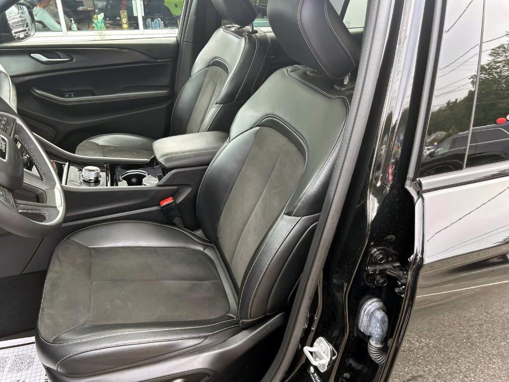 used 2023 Jeep Grand Cherokee L car, priced at $31,988