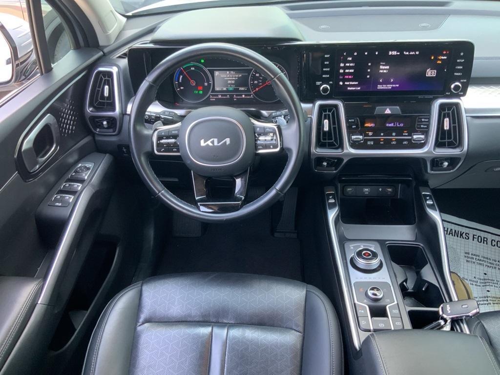 used 2023 Kia Sorento Hybrid car
