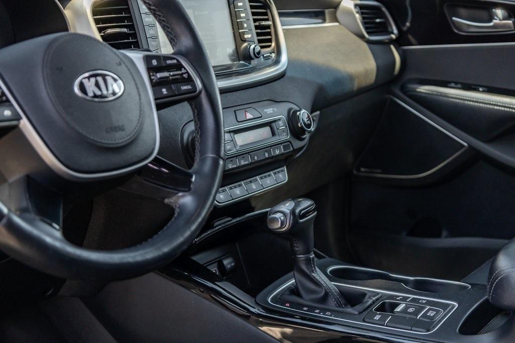 used 2019 Kia Sorento car, priced at $28,777