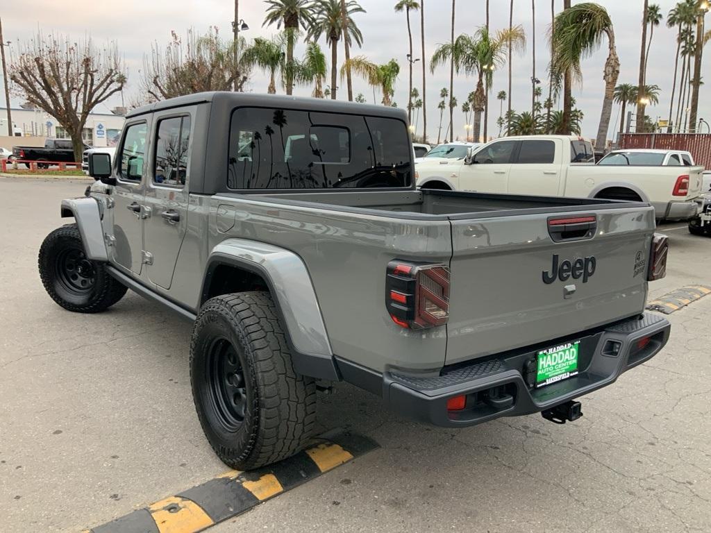 used 2022 Jeep Gladiator car, priced at $35,306