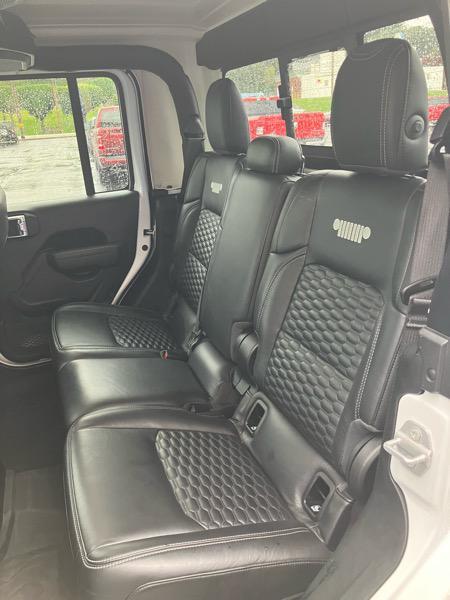 used 2022 Jeep Gladiator car, priced at $31,980