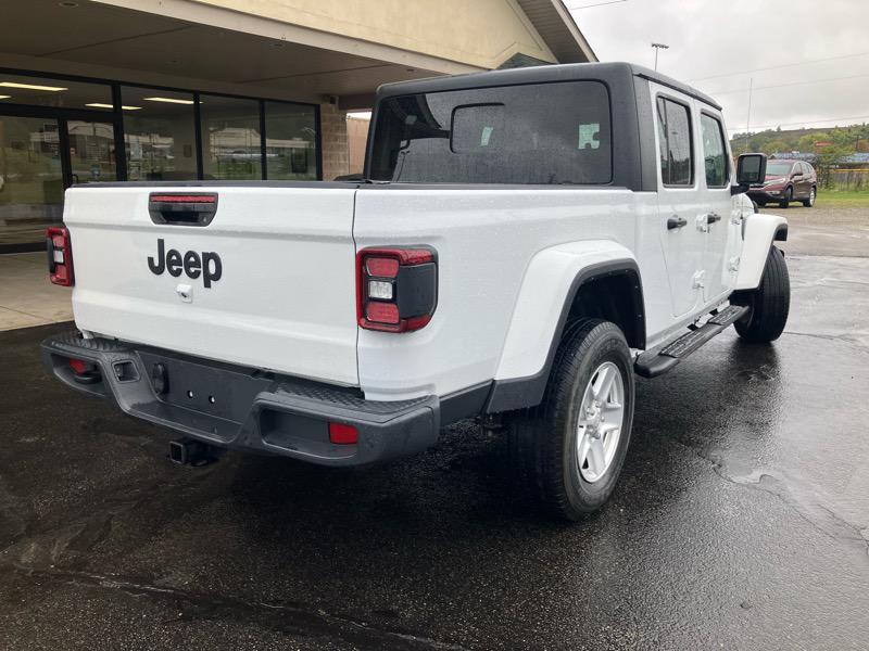 used 2022 Jeep Gladiator car, priced at $31,980
