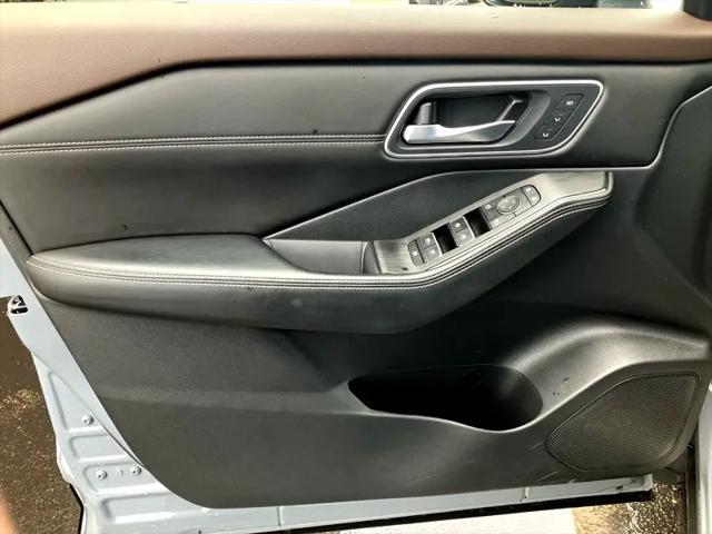 used 2023 Nissan Rogue car