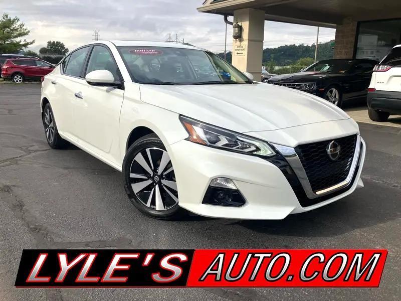 used 2022 Nissan Altima car, priced at $26,980