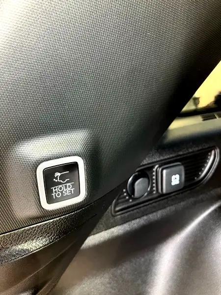 used 2024 Jeep Grand Cherokee car, priced at $40,880