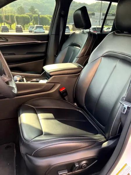 used 2024 Jeep Grand Cherokee car, priced at $40,880