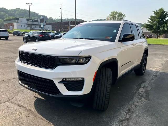 used 2024 Jeep Grand Cherokee car, priced at $40,880