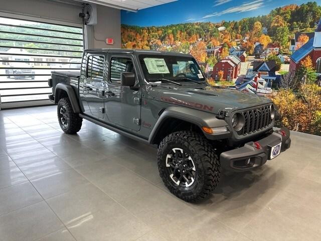 new 2025 Jeep Gladiator car, priced at $56,495